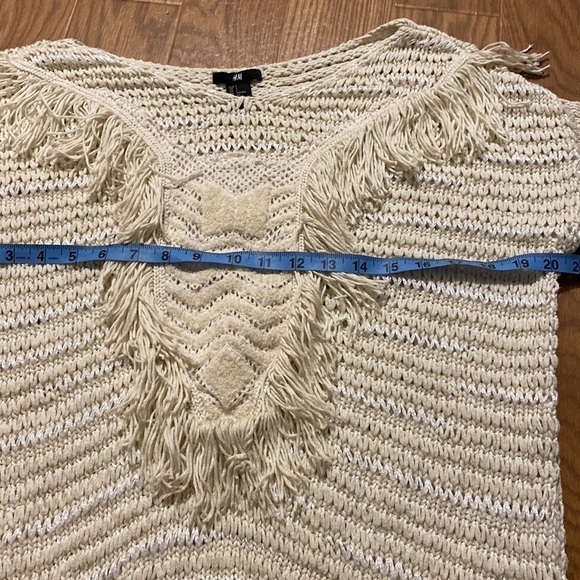 H&M Woman's Long Sleeve White and cream  mixed Knit Sweater (Size Small) - Picture 4 of 8